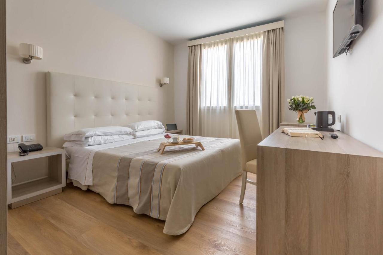 Chambre Double ou Lits Jumeaux